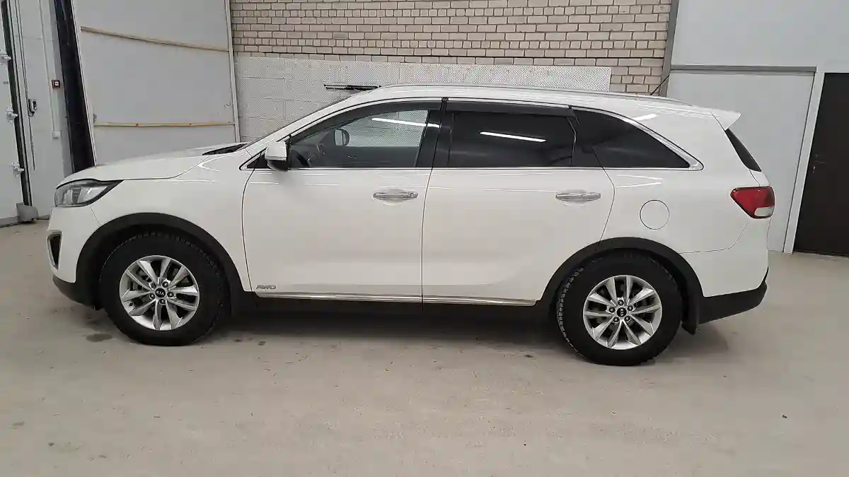 Kia Sorento 2015 года за 8 880 000 тг. в Актобе