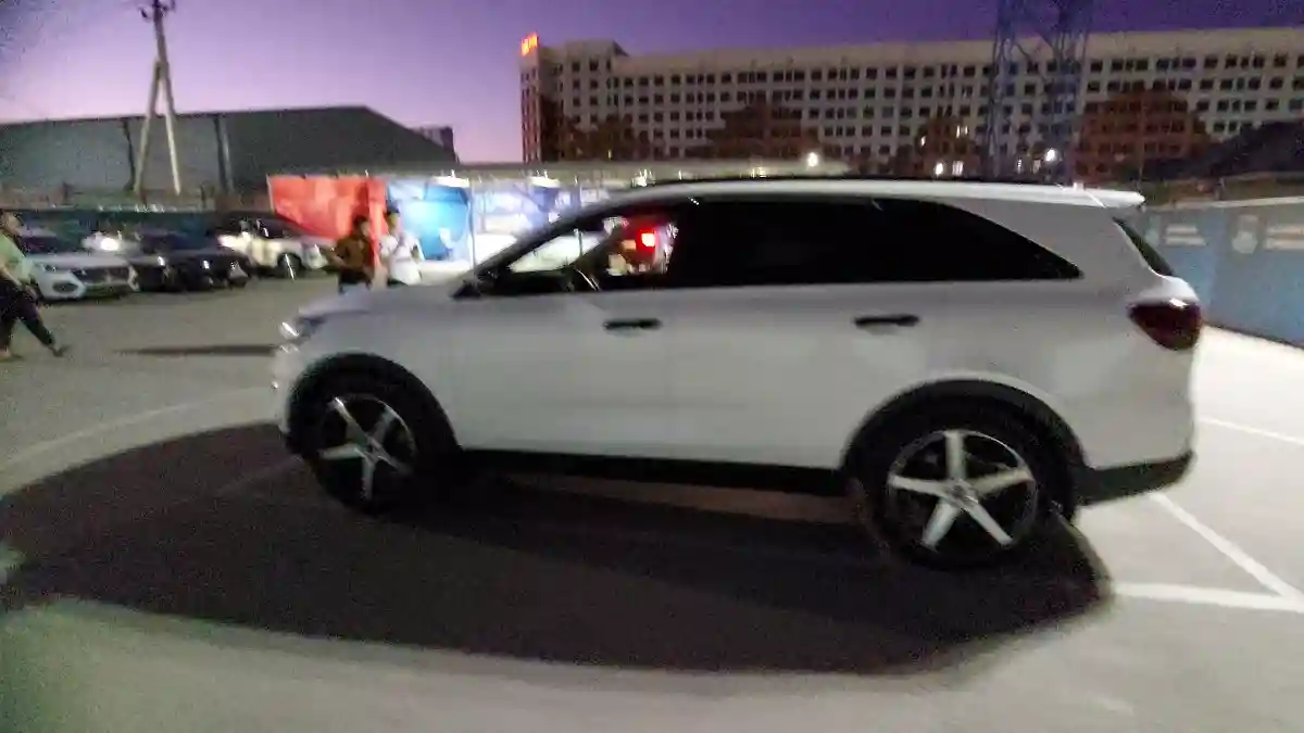 Kia Sorento 2017 года за 9 000 000 тг. в Шымкент