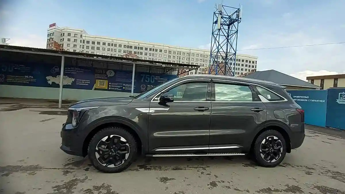 Kia Sorento 2023 года за 18 500 000 тг. в Шымкент
