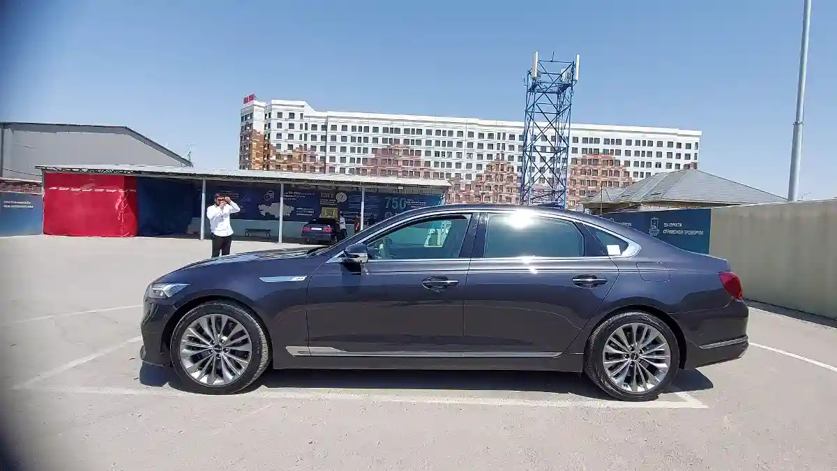 Kia K9 2022 года за 24 000 000 тг. в Шымкент