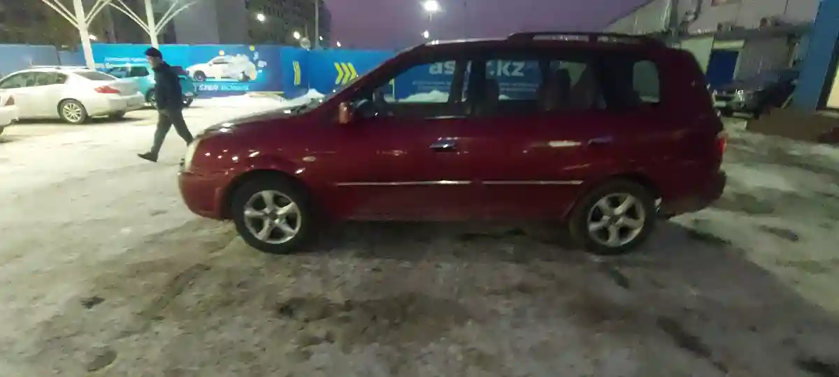 Kia Carens 2003 года за 2 000 000 тг. в Алматы