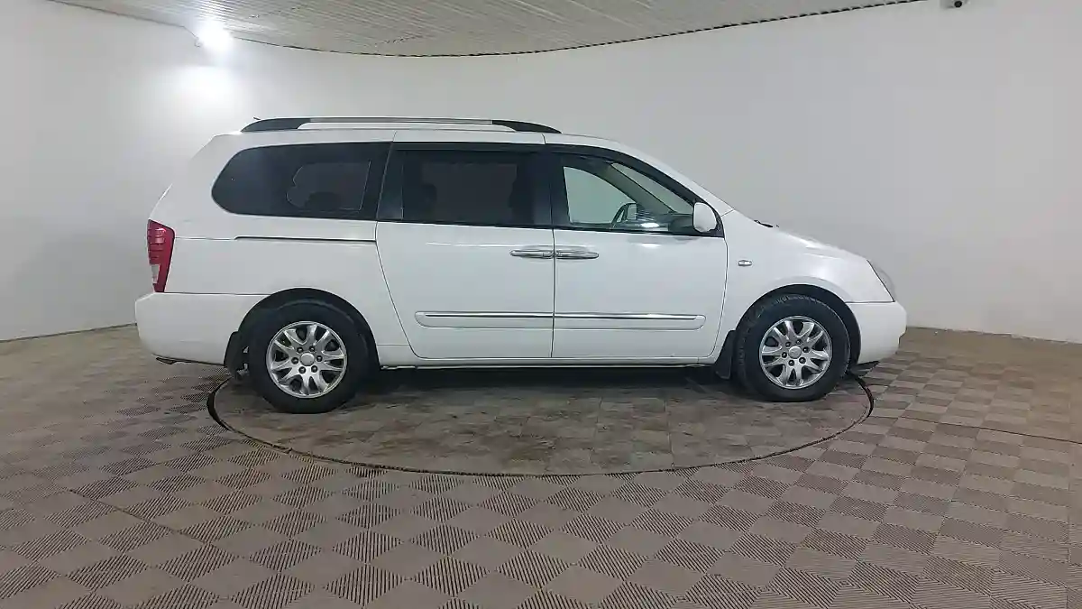 Kia Carnival 2009 года за 5 100 000 тг. в Шымкент