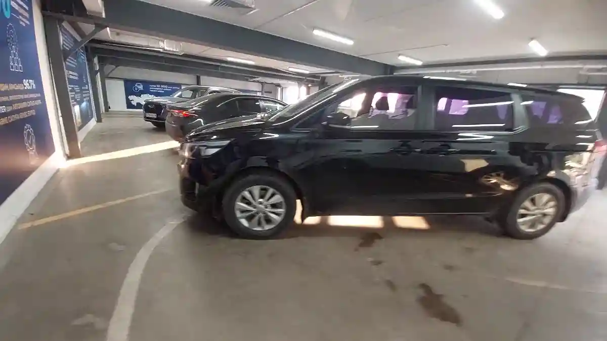 Kia Carnival 2019 года за 13 000 000 тг. в Астана
