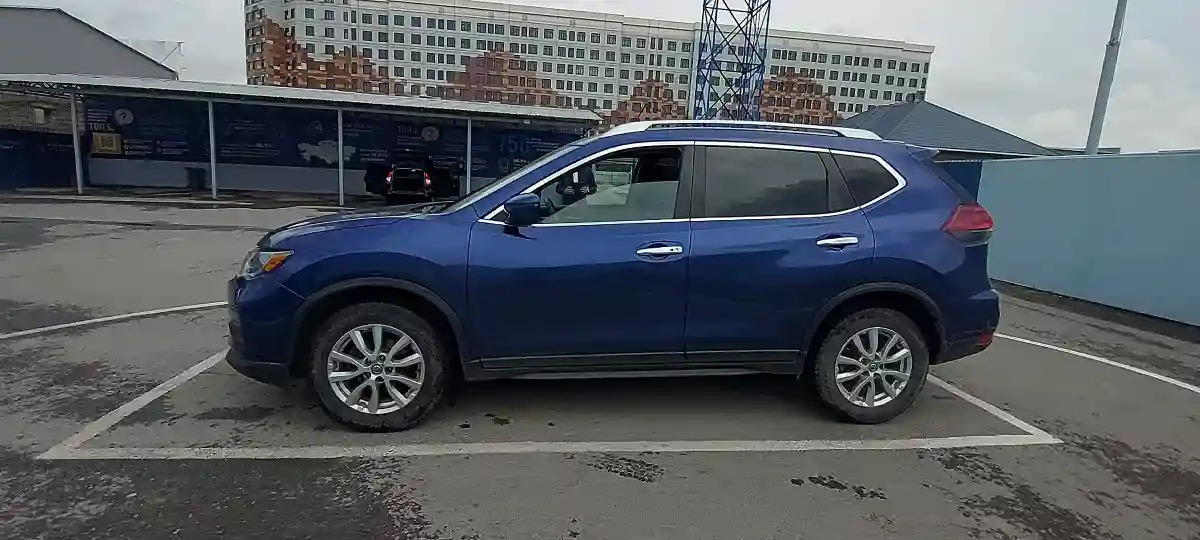 Nissan Rogue 2017 года за 7 300 000 тг. в Шымкент