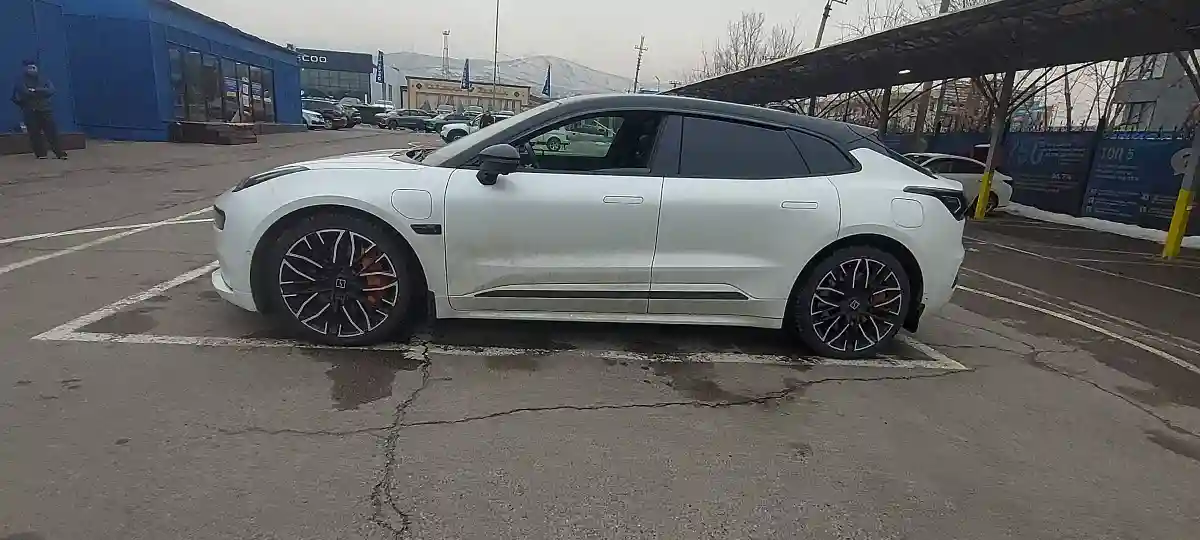 Zeekr 001 2023 года за 16 300 000 тг. в Алматы