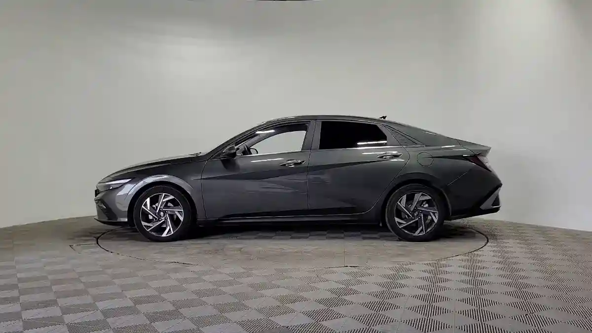 Hyundai Elantra 2023 года за 8 250 000 тг. в Алматы