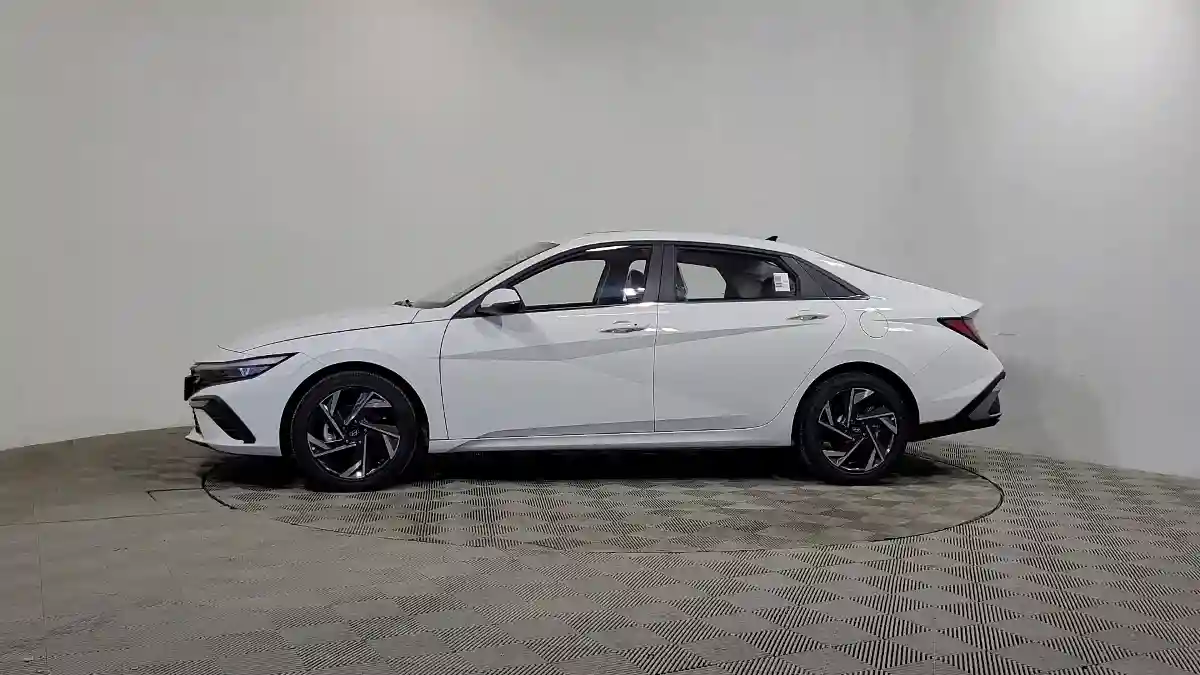 Hyundai Elantra 2024 года за 9 590 000 тг. в Алматы