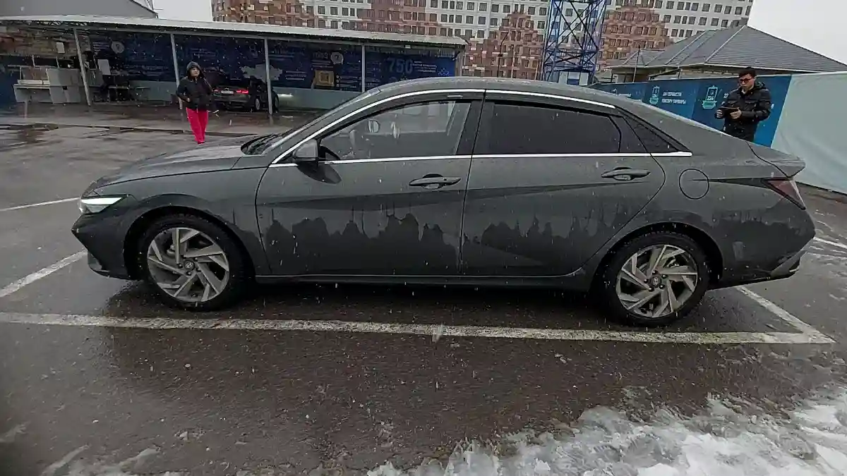 Hyundai Elantra 2024 года за 9 000 000 тг. в Шымкент