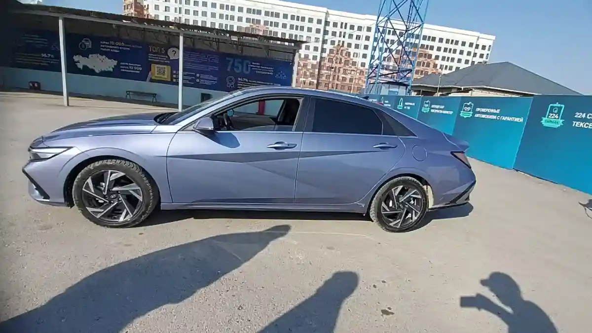 Hyundai Elantra 2023 года за 8 500 000 тг. в Шымкент