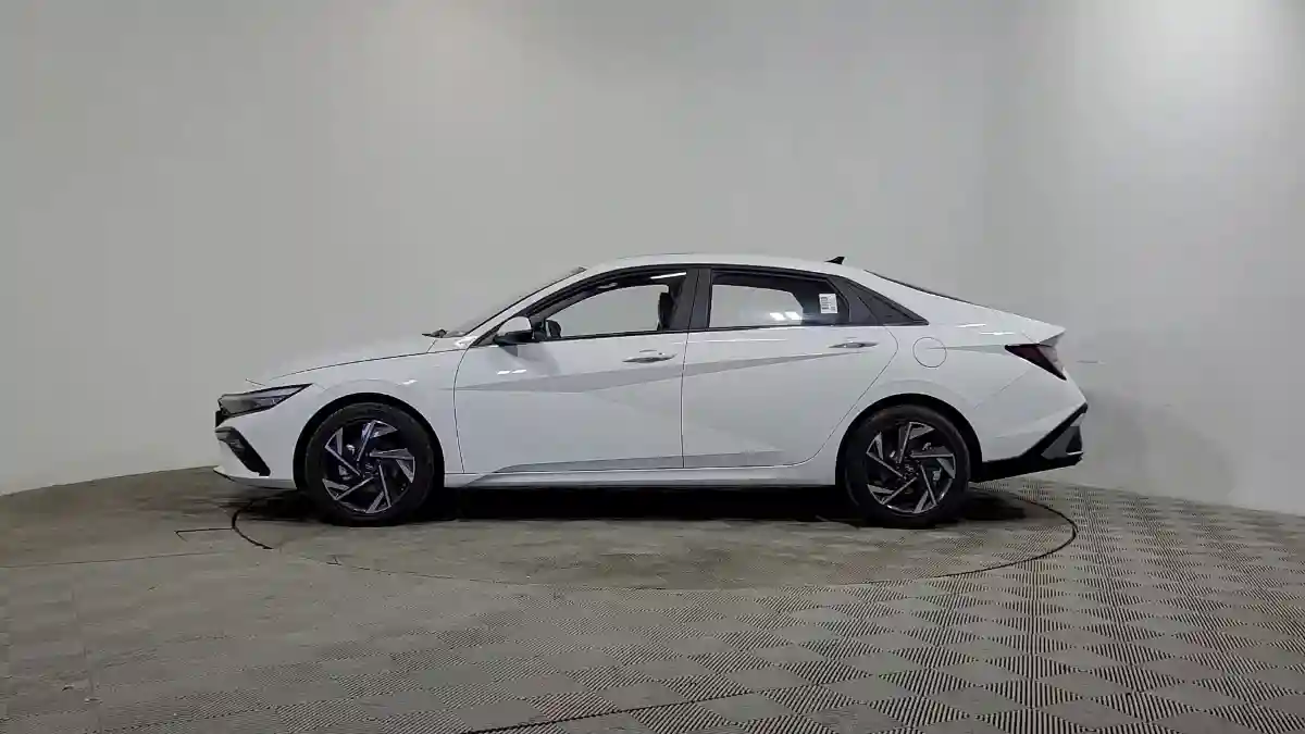 Hyundai Elantra 2024 года за 9 500 000 тг. в Алматы