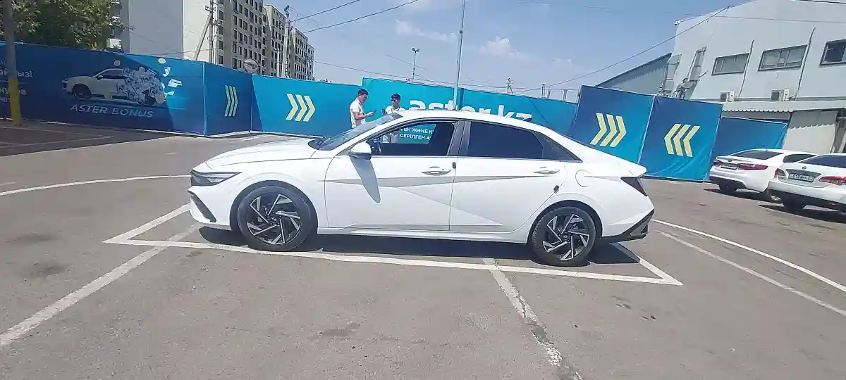 Hyundai Elantra 2024 года за 8 500 000 тг. в Алматы