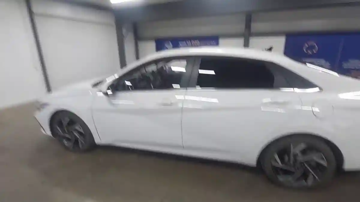 Hyundai Elantra 2024 года за 9 500 000 тг. в Астана