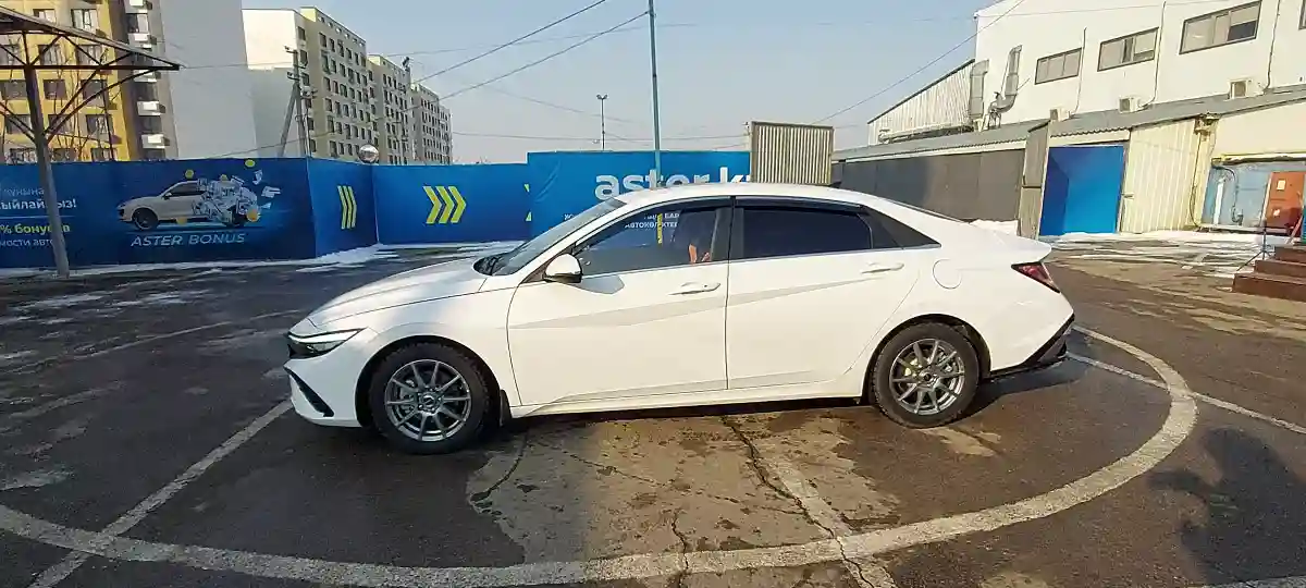 Hyundai Elantra 2024 года за 8 800 000 тг. в Алматы