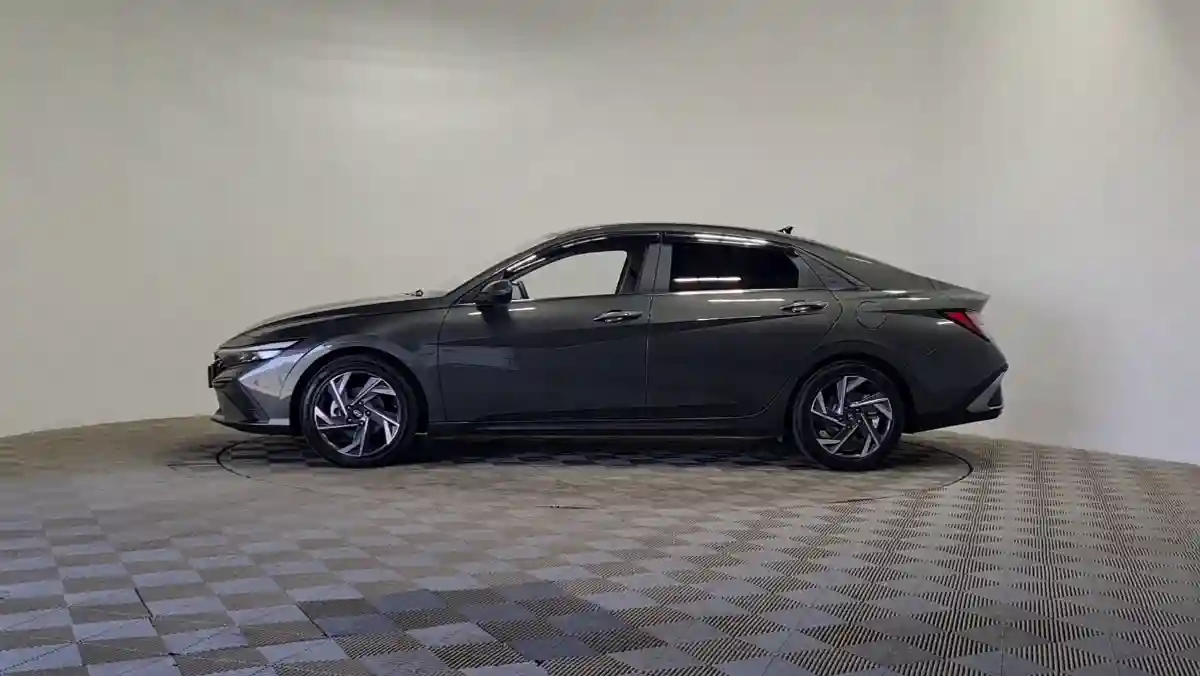 Hyundai Elantra 2024 года за 10 300 000 тг. в Алматы