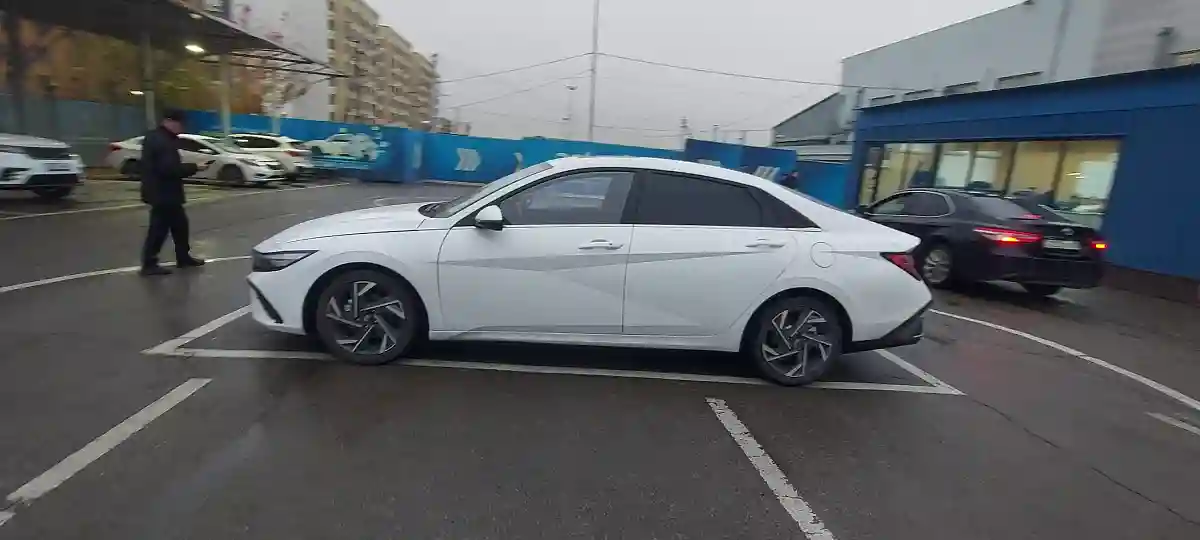 Hyundai Elantra 2024 года за 10 000 000 тг. в Алматы