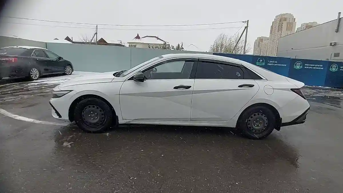 Hyundai Elantra 2024 года за 9 000 000 тг. в Шымкент
