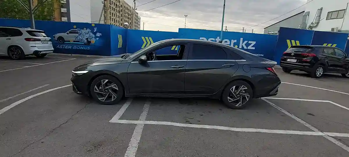 Hyundai Elantra 2023 года за 8 500 000 тг. в Алматы