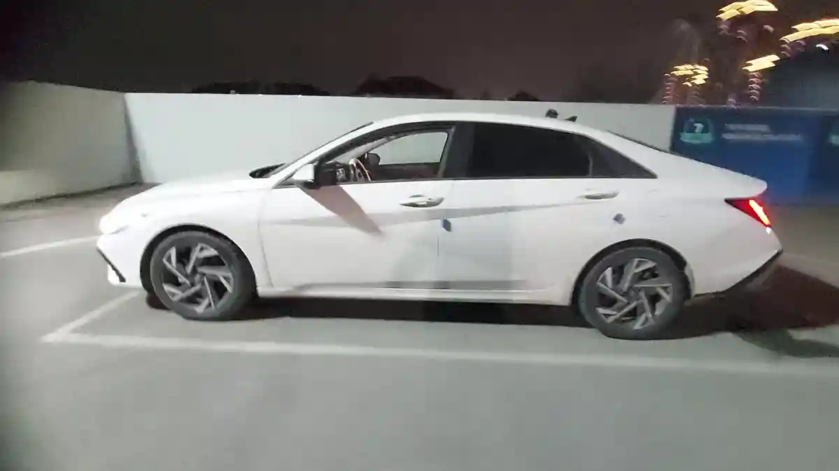 Hyundai Elantra 2024 года за 9 500 000 тг. в Шымкент