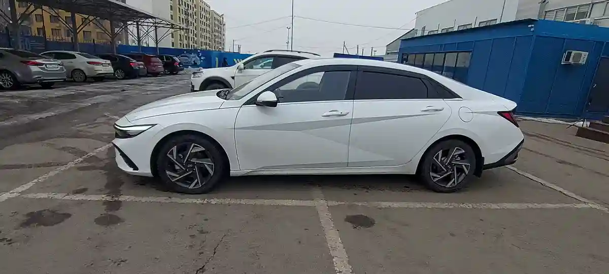 Hyundai Elantra 2024 года за 9 500 000 тг. в Алматы