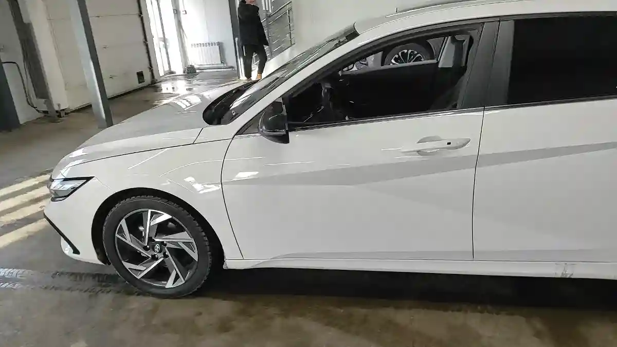 Hyundai Elantra 2024 года за 9 000 000 тг. в Астана