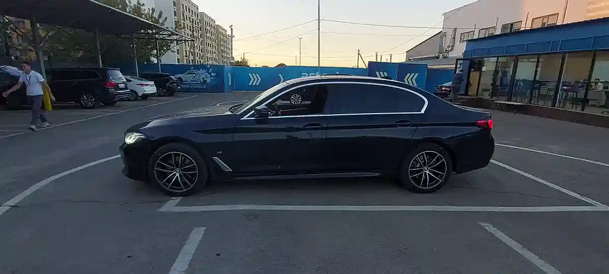 BMW 5 серии 2023 года за 23 000 000 тг. в Алматы