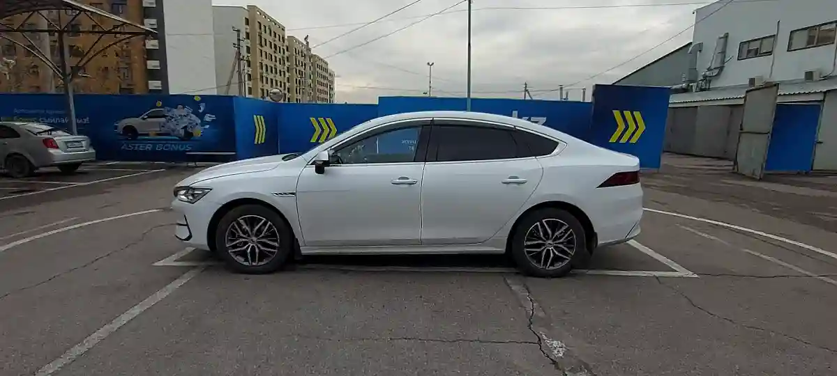 BYD Qin 2024 года за 9 000 000 тг. в Алматы