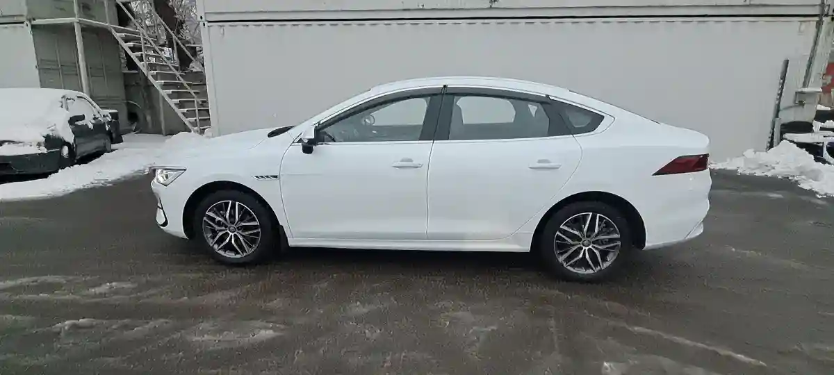 BYD Qin 2024 года за 7 890 000 тг. в Алматы