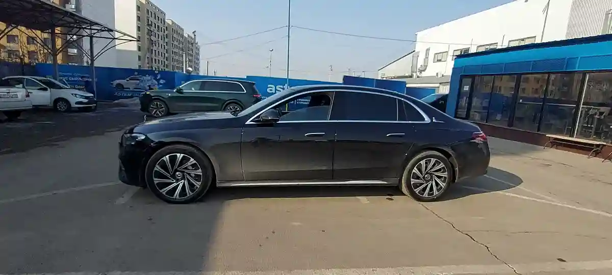 Mercedes-Benz E-Класс 2024 года за 48 000 000 тг. в Алматы