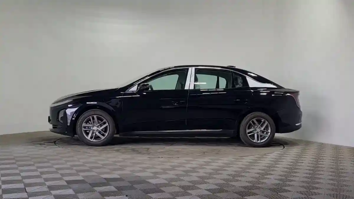 Hongqi E-QM5 2025 года за 8 000 000 тг. в Алматы