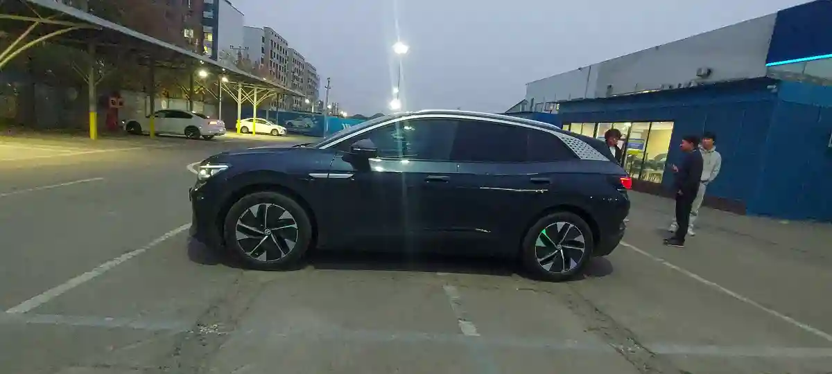Volkswagen ID.4 2022 года за 11 000 000 тг. в Алматы