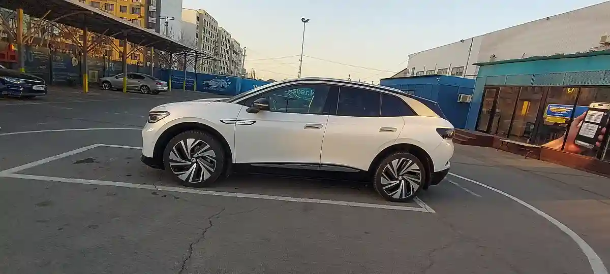 Volkswagen ID.4 2022 года за 12 000 000 тг. в Алматы
