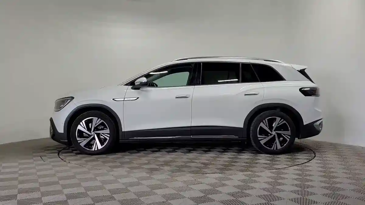 Volkswagen ID.6 2023 года за 13 250 000 тг. в Алматы