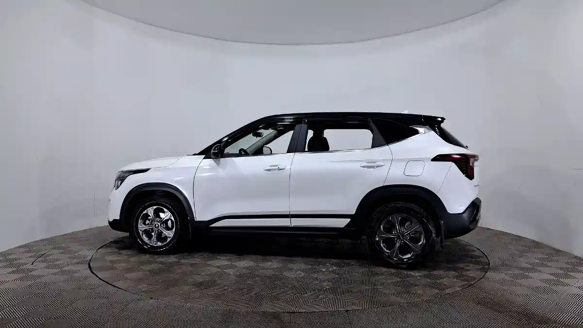 Kia Seltos 2023 года за 9 890 000 тг. в Астана