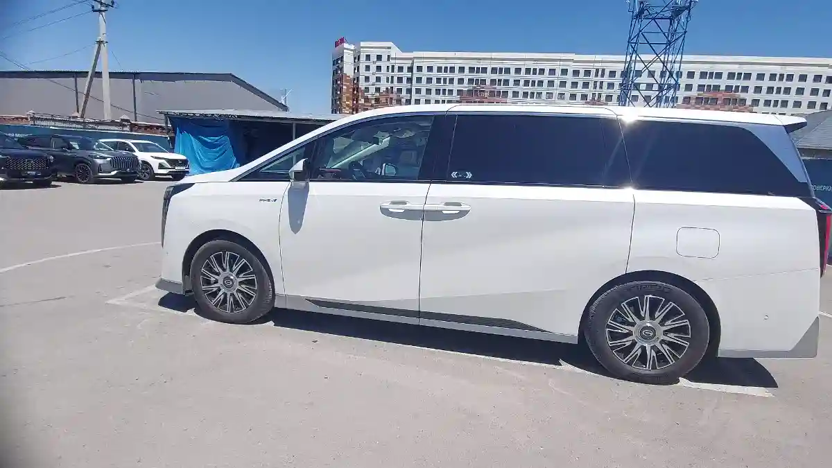 GAC Trumpchi E9 2024 года за 25 000 000 тг. в Шымкент