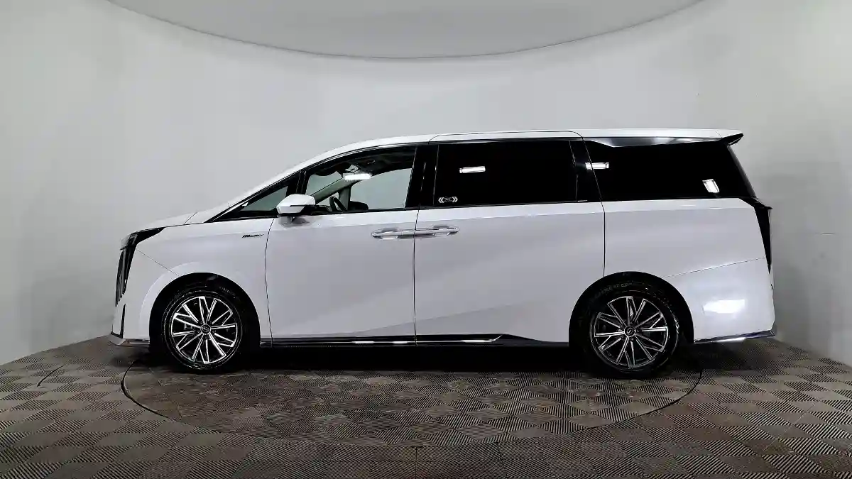 GAC Trumpchi M8 2023 года за 16 990 000 тг. в Астана