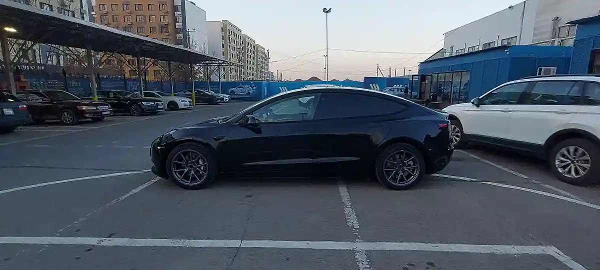 Tesla Model 3 2021 года за 8 500 000 тг. в Алматы