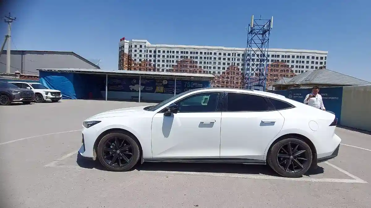 Changan UNI-V 2023 года за 11 000 000 тг. в Шымкент