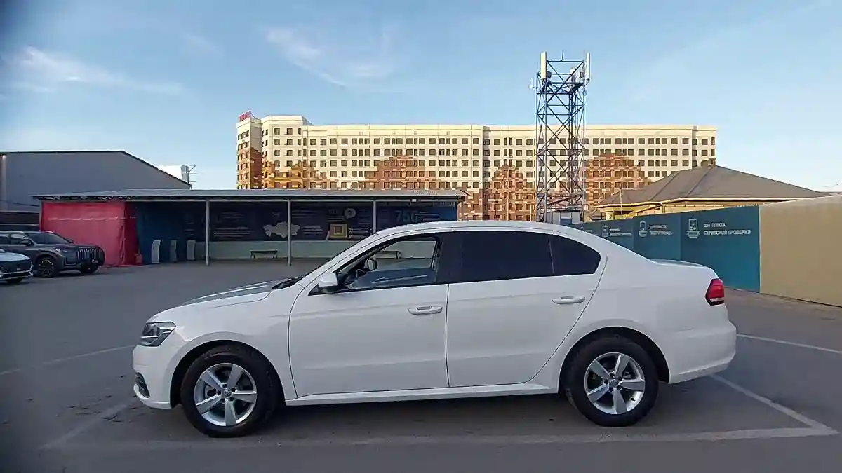 Volkswagen Lavida 2022 года за 7 190 000 тг. в Шымкент