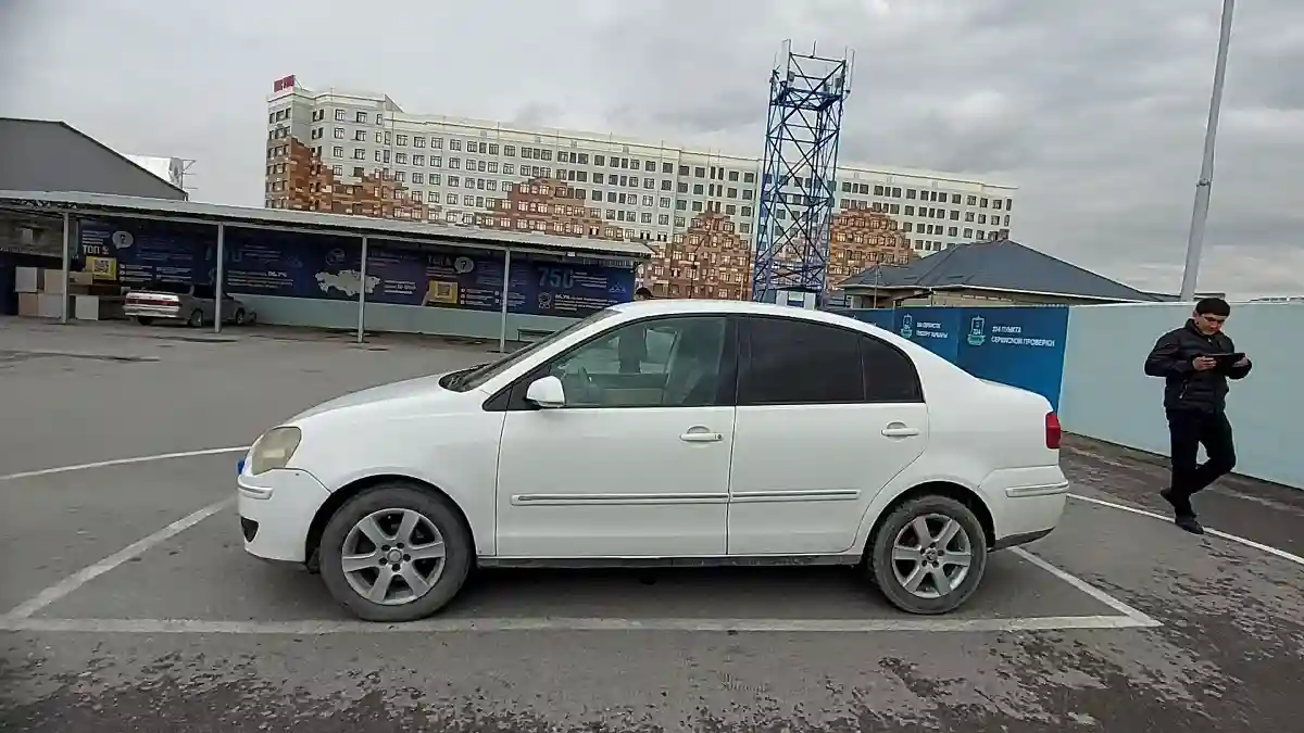 Volkswagen Polo 2008 года за 3 000 000 тг. в Шымкент