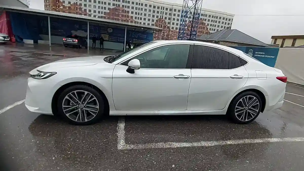 Toyota Camry 2024 года за 17 000 000 тг. в Шымкент