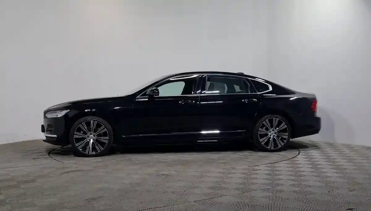 Volvo S90 2021 года за 17 400 000 тг. в Алматы