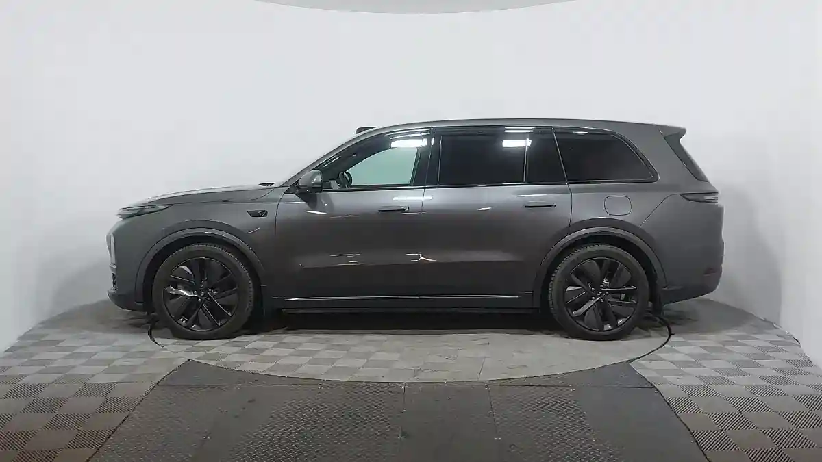 LiXiang L9 2023 года за 24 750 000 тг. в Астана