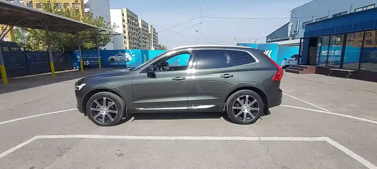 Volvo XC60 2021 года за 21 000 000 тг. в Алматы