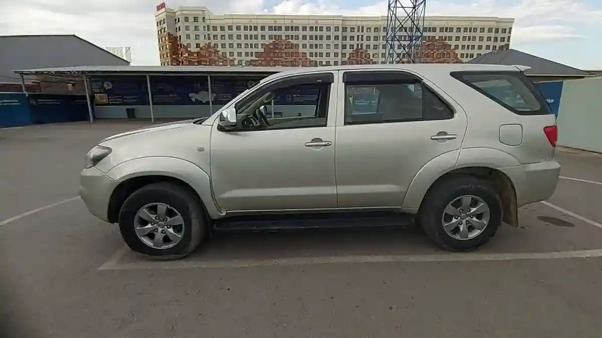 Toyota Fortuner 2007 года за 9 000 000 тг. в Шымкент