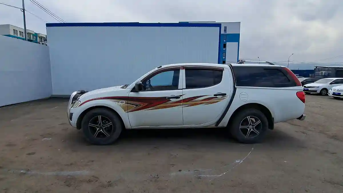 Mitsubishi L200 2012 года за 6 000 000 тг. в Алматы