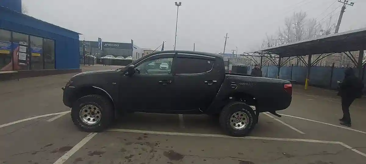 Mitsubishi L200 2008 года за 4 300 000 тг. в Алматы