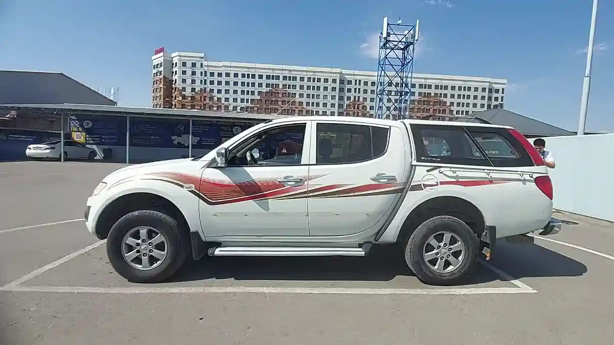 Mitsubishi L200 2011 года за 8 000 000 тг. в Шымкент