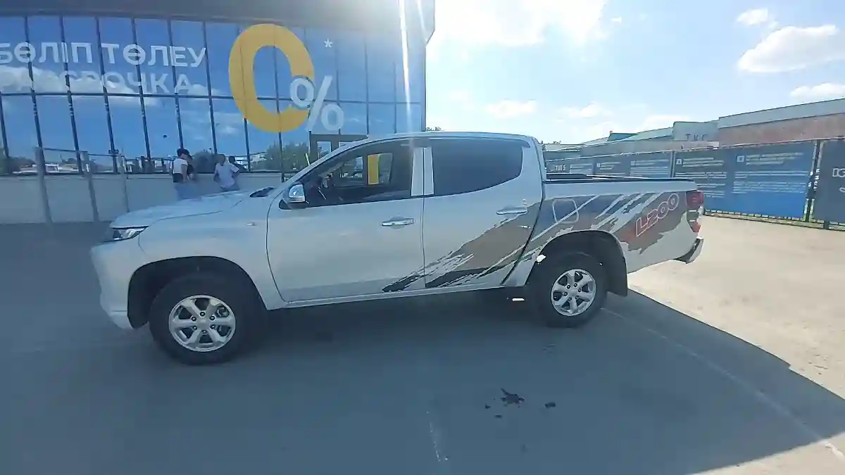 Mitsubishi L200 2019 года за 12 800 000 тг. в Актобе