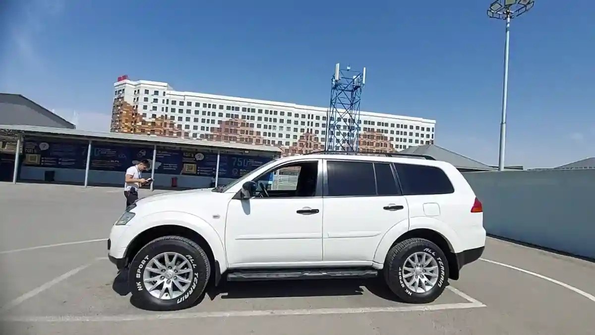 Mitsubishi Pajero Sport 2010 года за 7 800 000 тг. в Шымкент