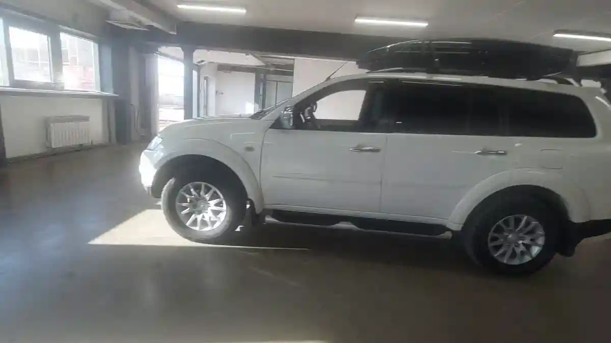Mitsubishi Pajero Sport 2012 года за 7 000 000 тг. в Астана